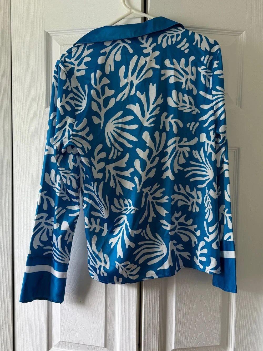 Blue & White Patterned Button-Up Shirt and pant set